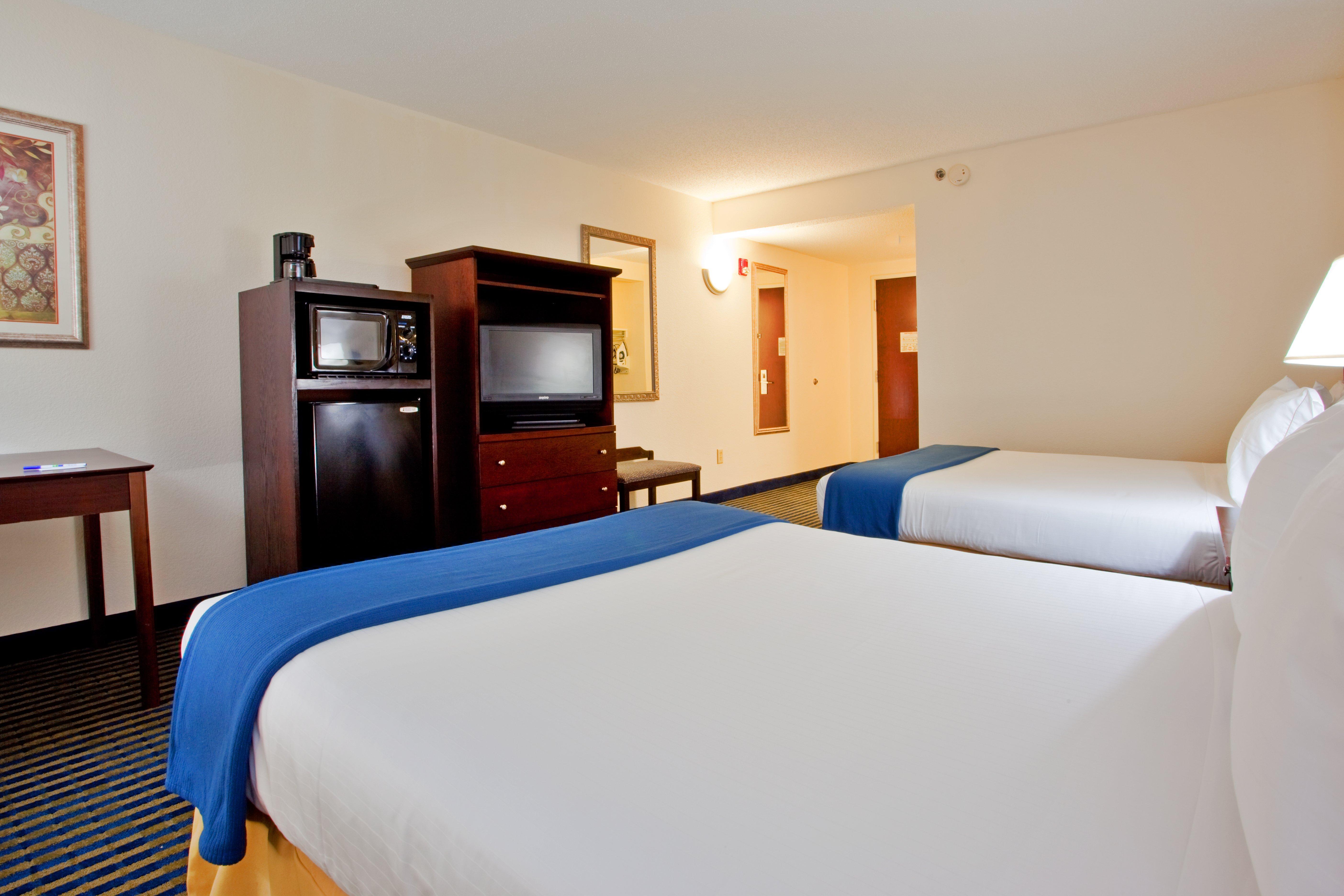 Holiday Inn Express & Suites Chesapeake By Ihg Luaran gambar