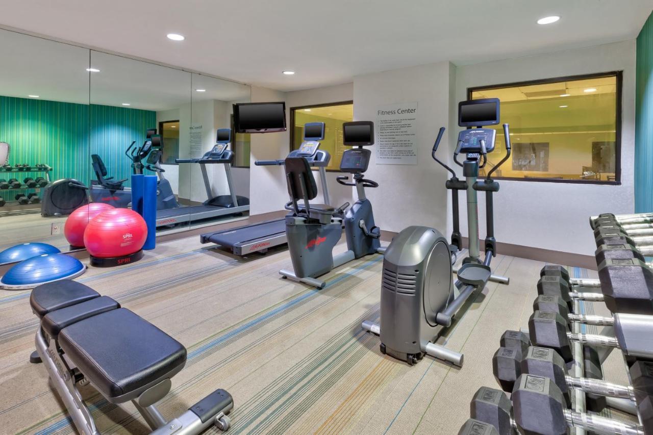 Holiday Inn Express & Suites Chesapeake By Ihg Luaran gambar
